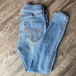 Hollister Ripped Skinny Jeans